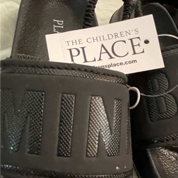 Childrens place sandles - Picture 3 of 6